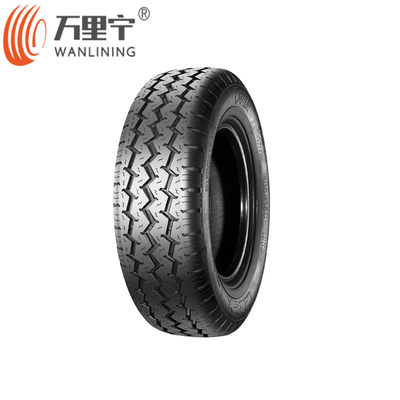 215 60 R17 225 60中国のR17中国人SUVのタイヤの良質のタイヤ